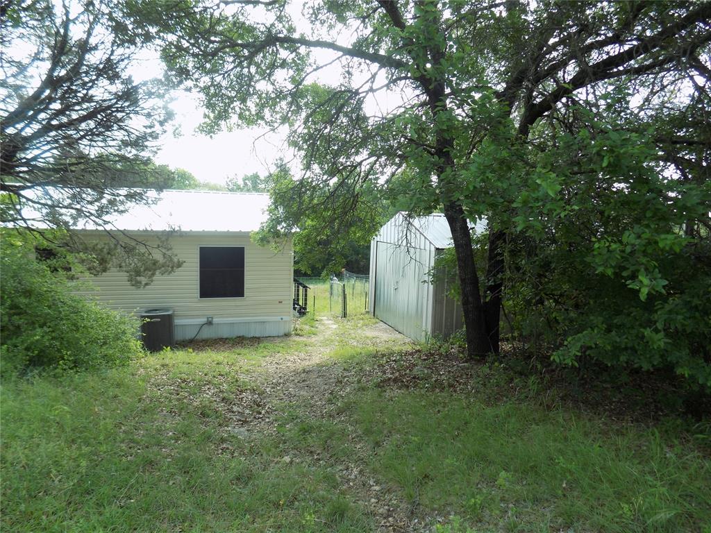 203 South Ridgeview Court Azle, TX 76020 - Photo 19 of 29 Workshop convenient to home.