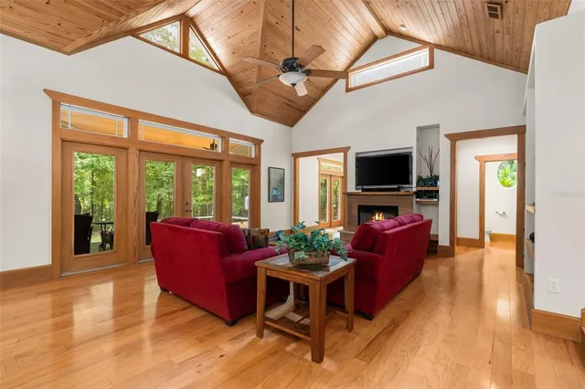 $699,900 | 6916 Northwest 67th Avenue, Gainesville, FL 32653