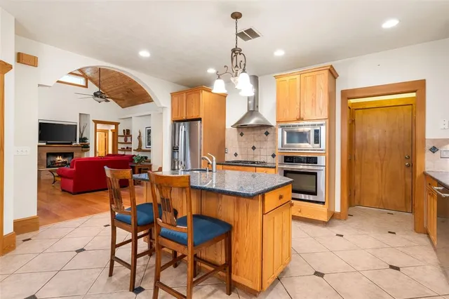 $699,900 | 6916 Northwest 67th Avenue, Gainesville, FL 32653