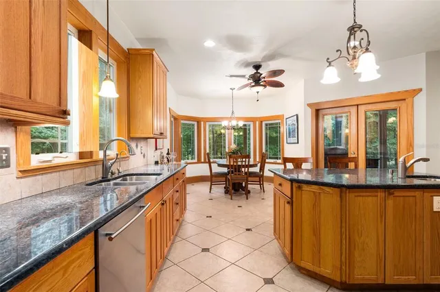 $699,900 | 6916 Northwest 67th Avenue, Gainesville, FL 32653