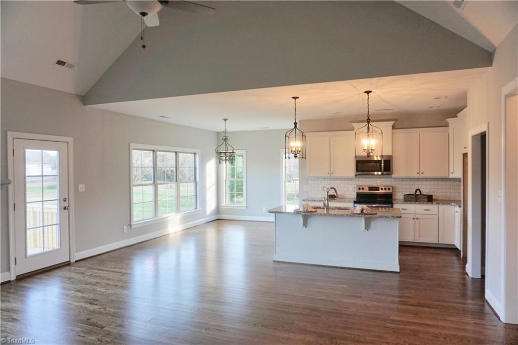 310 Anderson Road Winston-Salem, NC 27107 - Photo 4 of 29 Gallery Image 4