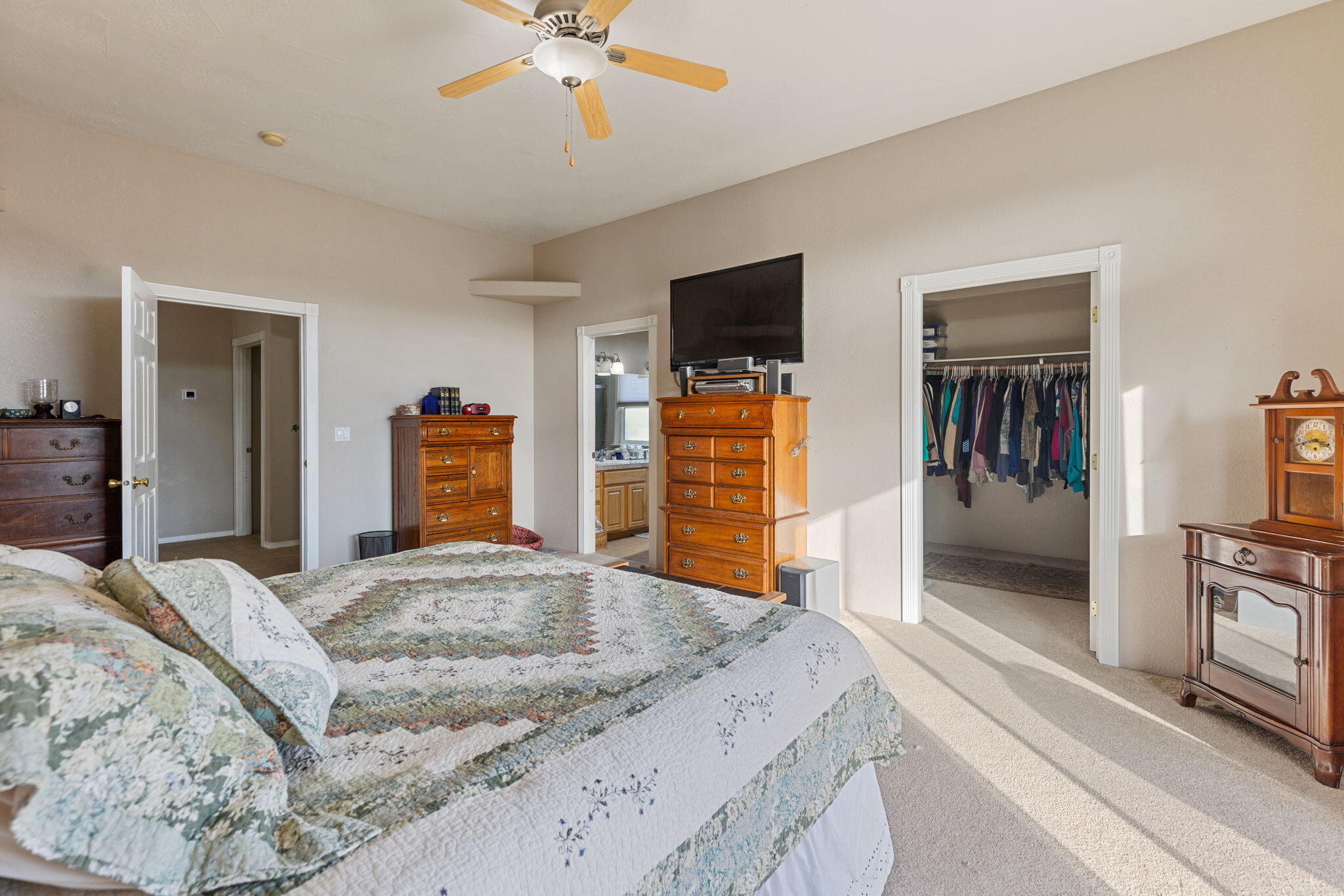 348 Cedar Ridge Drive Cave Junction, OR 97523 - Photo 11 of 20 18-web-or-mls-348-cedar-ridge-dr
