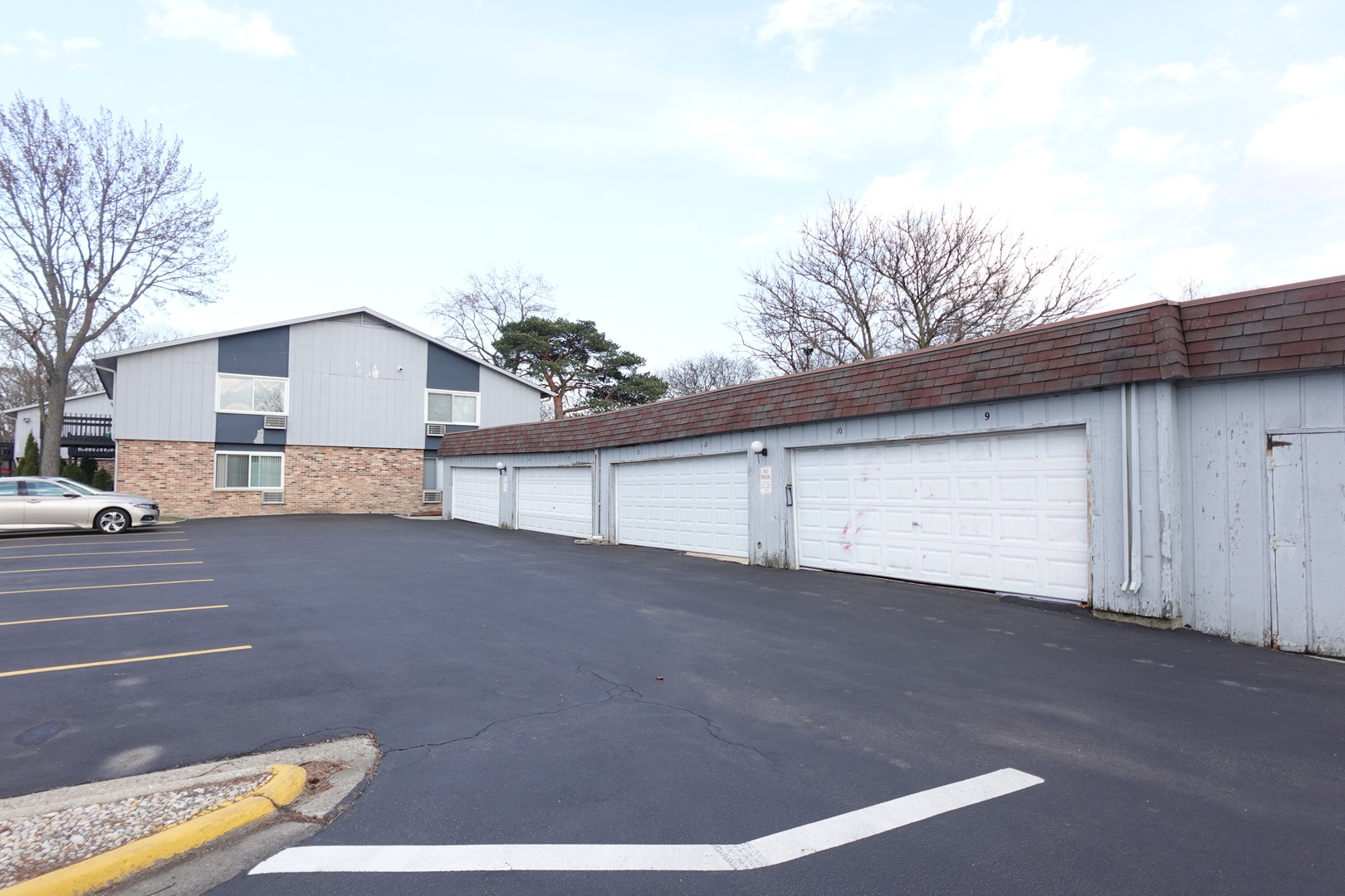 918 East Old Willow Road, Unit 102 Prospect Heights, IL 60070 - Photo 6 of 35