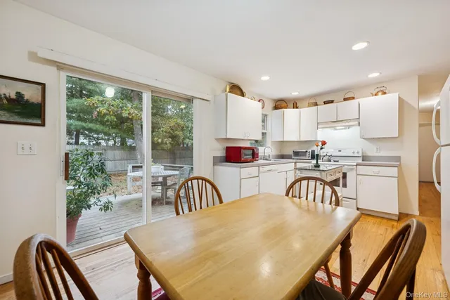 $825,000 | 9 Shinnecock Avenue, East Quogue, NY 11942