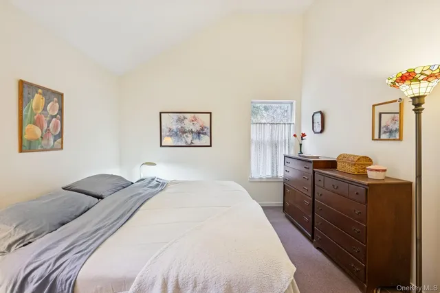 $825,000 | 9 Shinnecock Avenue, East Quogue, NY 11942