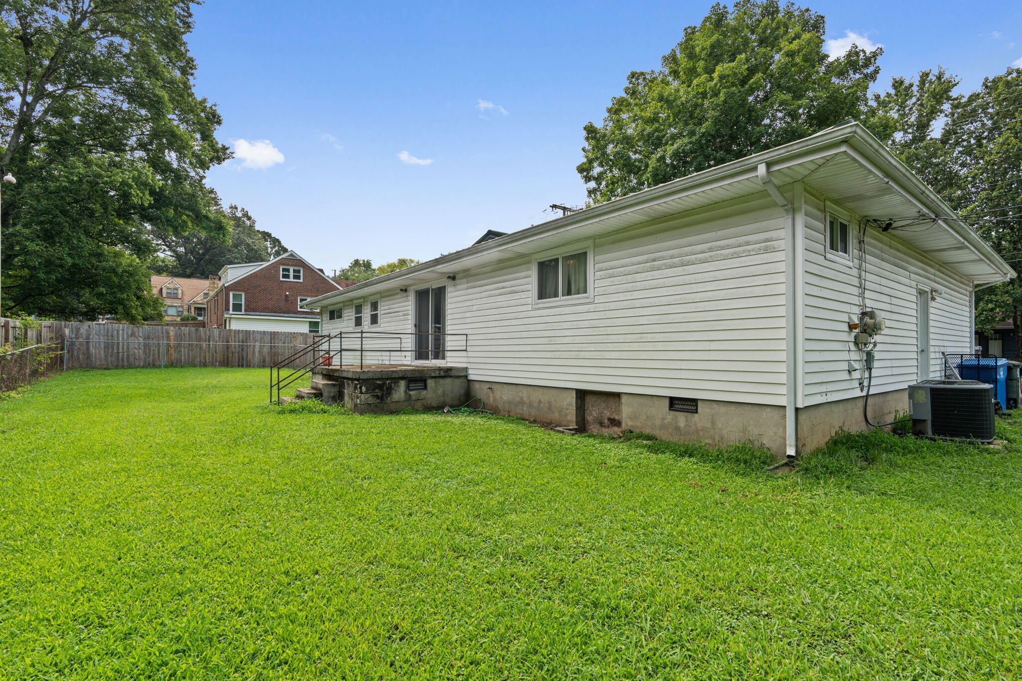 115 Gadd Road Chattanooga, TN 37415 - Photo 22 of 23 16-web-or-mls-115 Gadd Rd-Kurt O-16