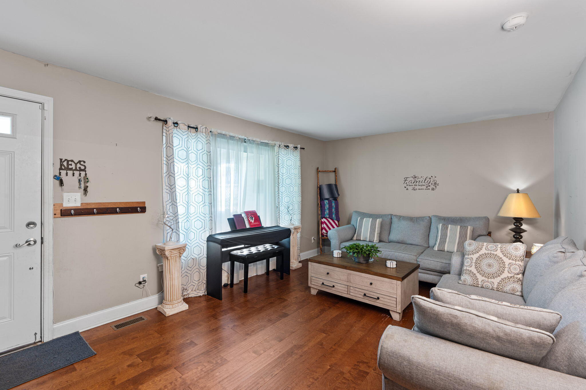 115 Gadd Road Chattanooga, TN 37415 - Photo 5 of 23 3-web-or-mls-115 Gadd Rd-Kurt O-3
