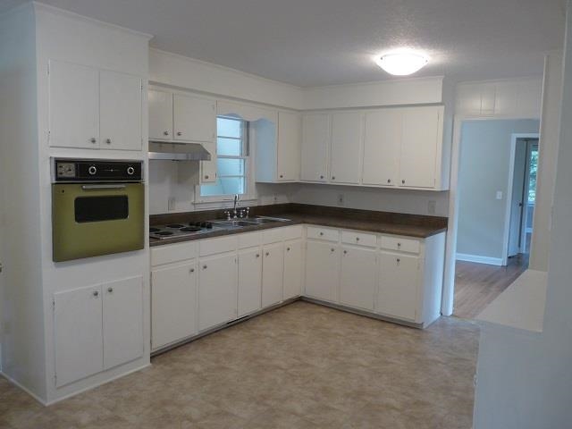 1550 Old Seneca Road Central, SC 29630 - Photo 7 of 13