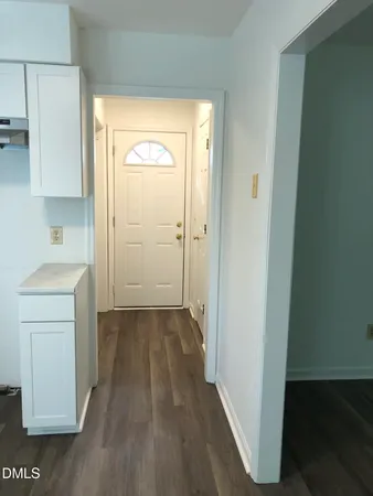 $1,800 | 712 Kimpton Court, Fuquay-Varina, NC 27526