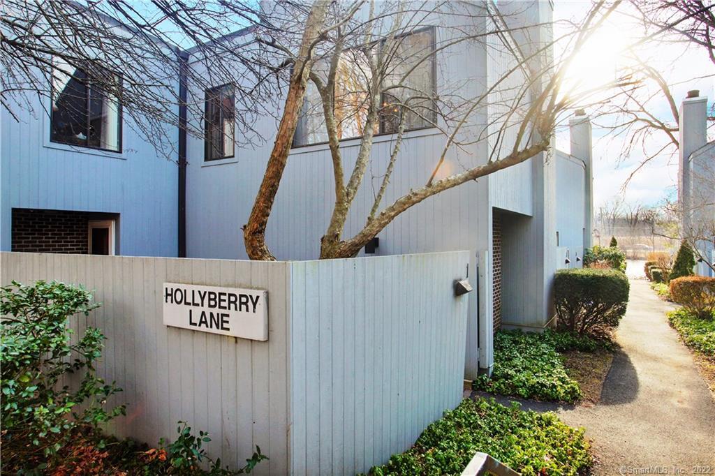 1 Hollyberry Lane, Unit 1 Ridgefield, CT 06877 - Photo 1 of 1 Gallery Image 1