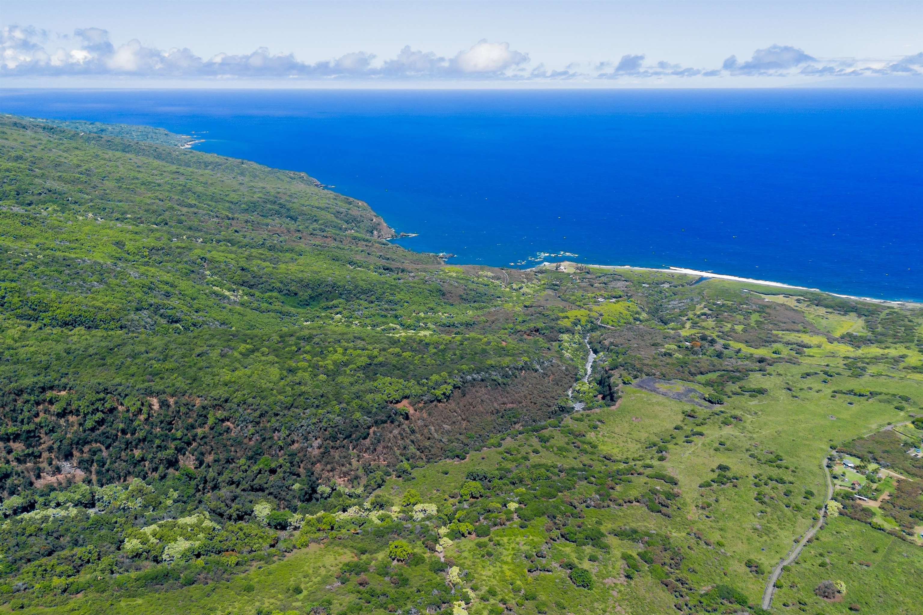 0 Kaupo Gap Road Haiku, HI 96708 - Photo 6 of 9 a view of an ocean