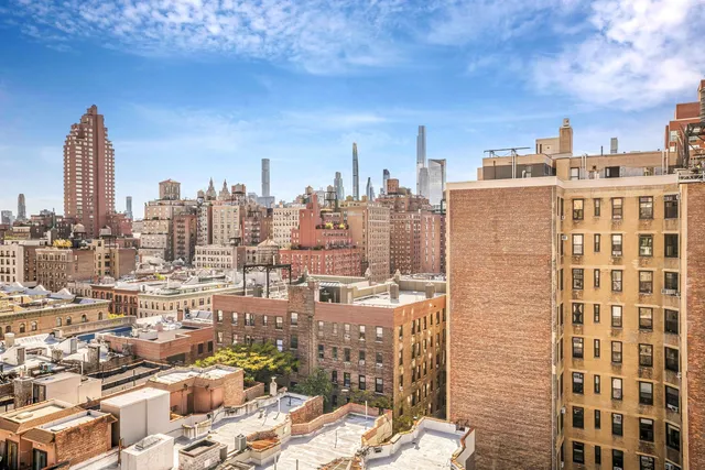 $2,995,000 | 221 West 82nd Street, Unit 14D | Upper West Side