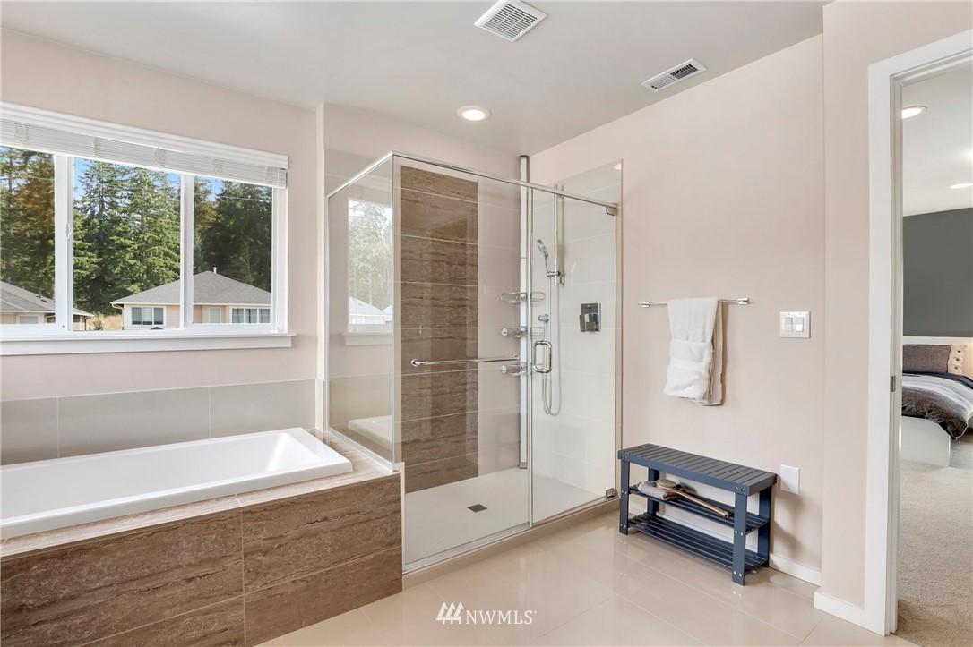 17124 42nd Drive Southeast Bothell, WA 98012 - Photo 10 of 25 Gallery Image 10
