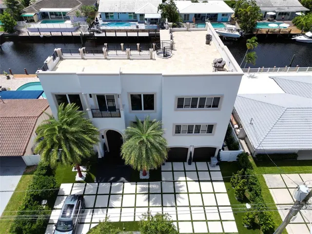$4,980,000 | 2616 Southeast 10th Court, Pompano Beach, FL 33062