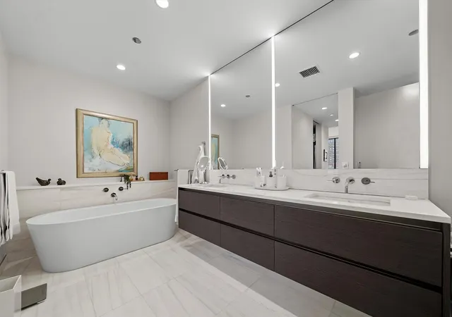 $12,000 | 366 West Superior Street, Unit 801, Chicago, IL 60654