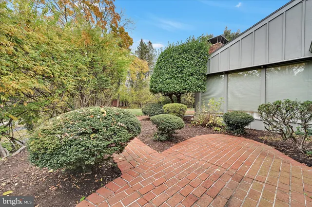 $474,900 | 1451 Museum Road, Wyomissing, PA 19610