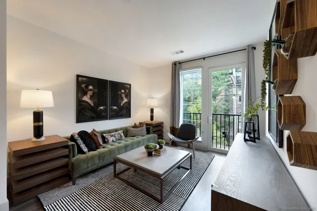 $4,194 | 630 Chapel Street, Unit 3BMODEL, New Haven, CT 06510