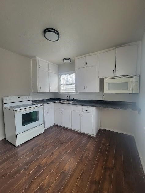 5318 Chennault Road Houston, TX 77033 - Photo 8 of 15