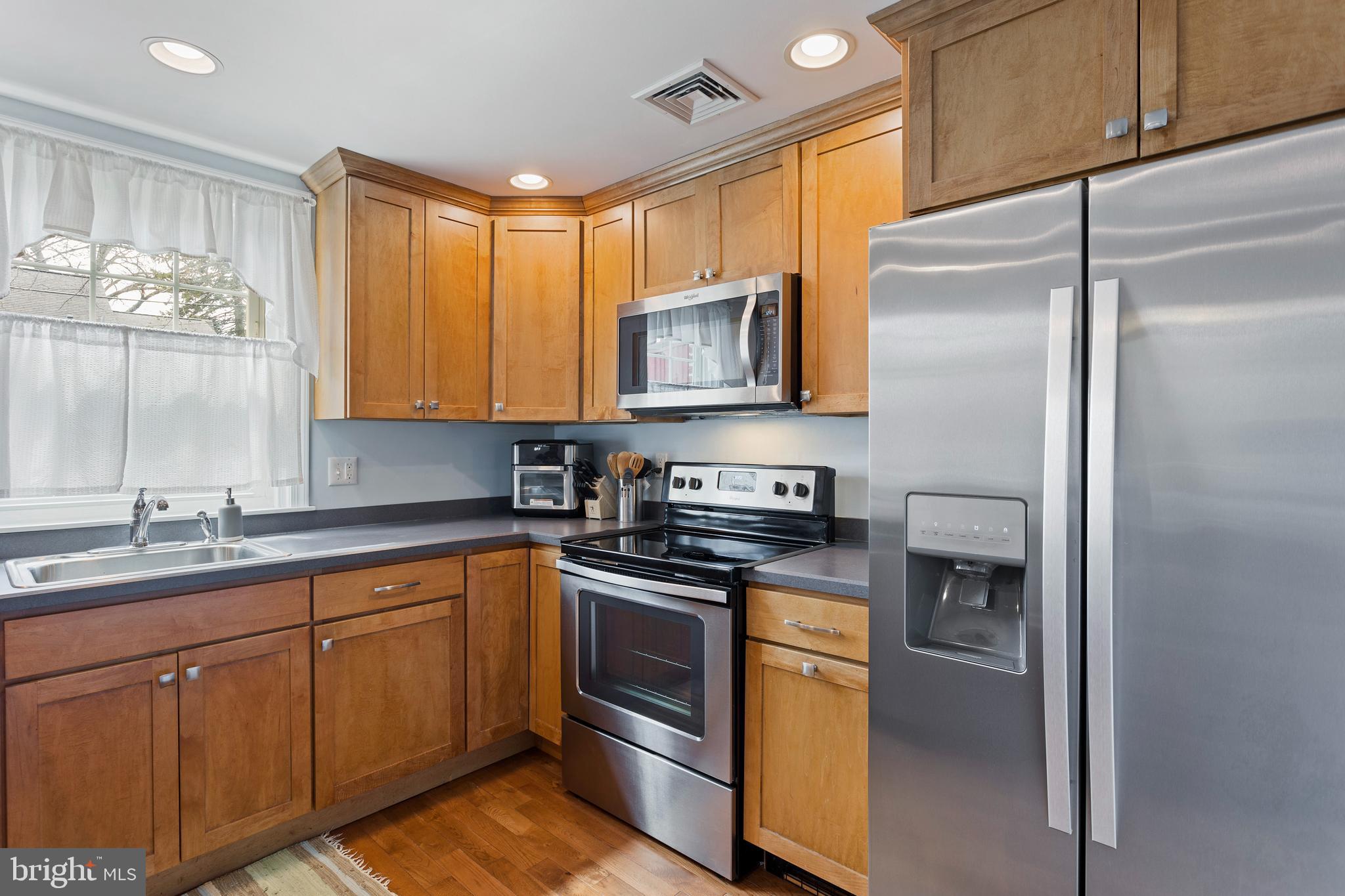 517 Cumberland Road Havertown, PA 19083 - Photo 7 of 25