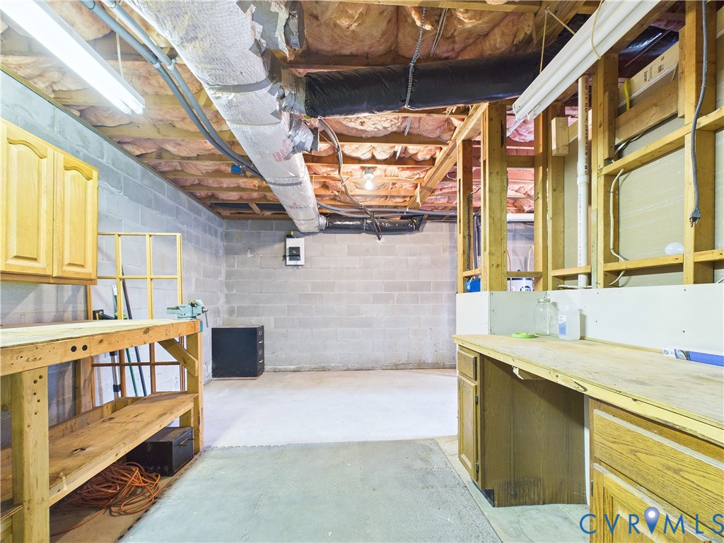 1323 Old Peach Tree Road Green Bay, VA 23942 - Photo 48 of 65 Great workshop space