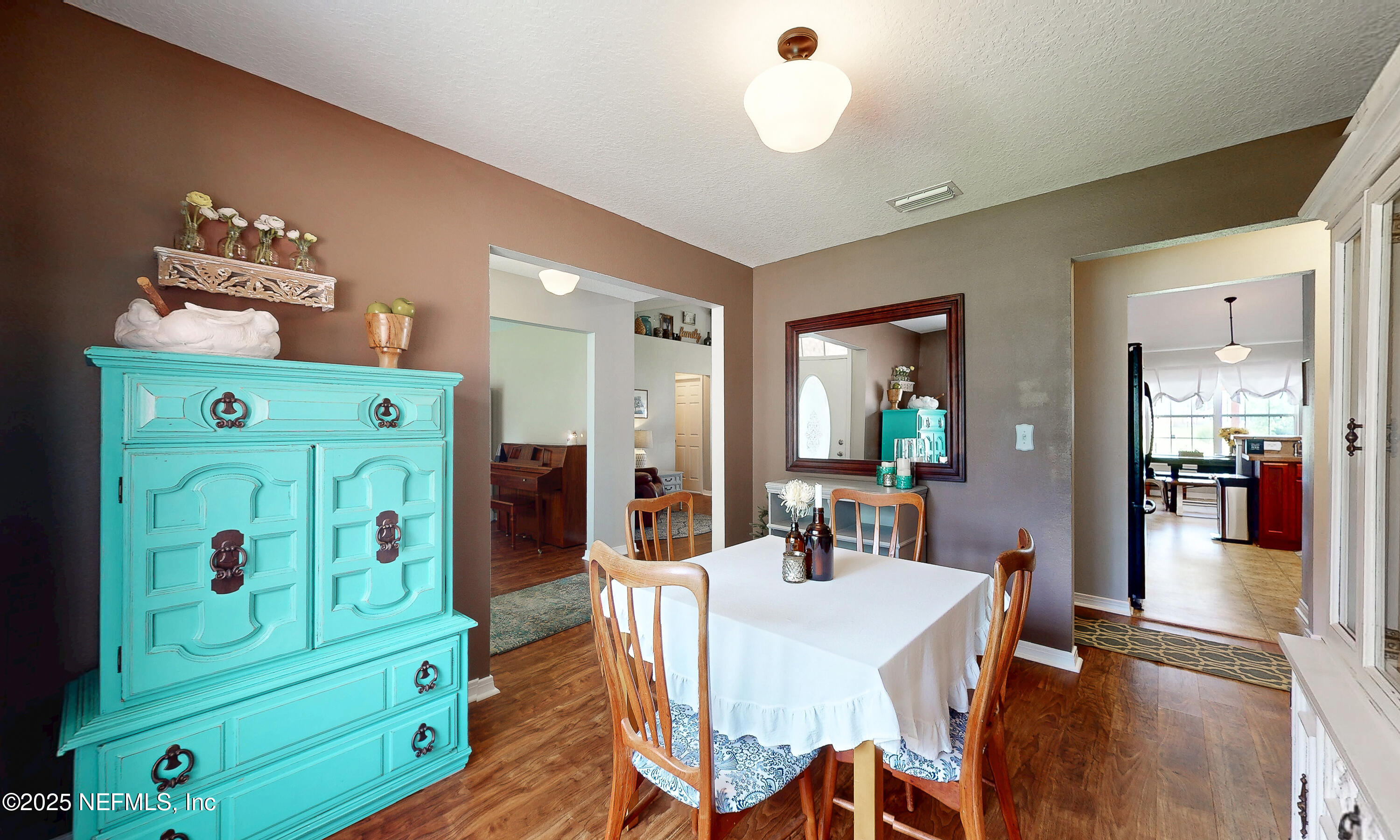 3031 Longleaf Ranch Circle Middleburg, FL 32068 - Photo 27 of 45 Dining b