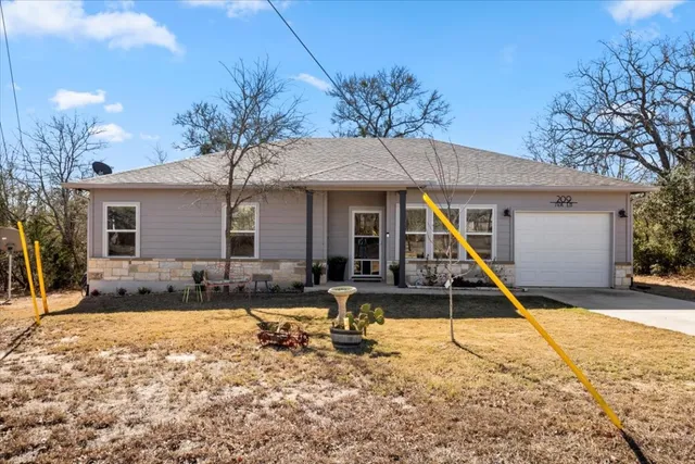 $349,900 | 235 Iva Lane, Bastrop, TX 78602