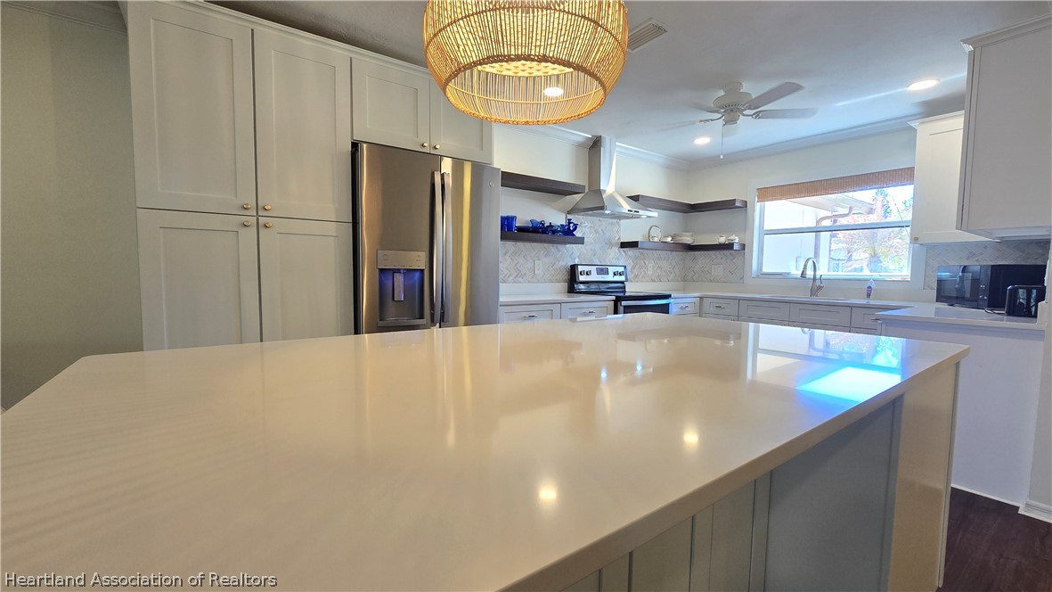 3855 Rodeo Drive North Sebring, FL 33875 - Photo 6 of 50