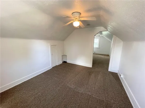 $1,150 | 214 Vine Street, Homestead, PA 15120