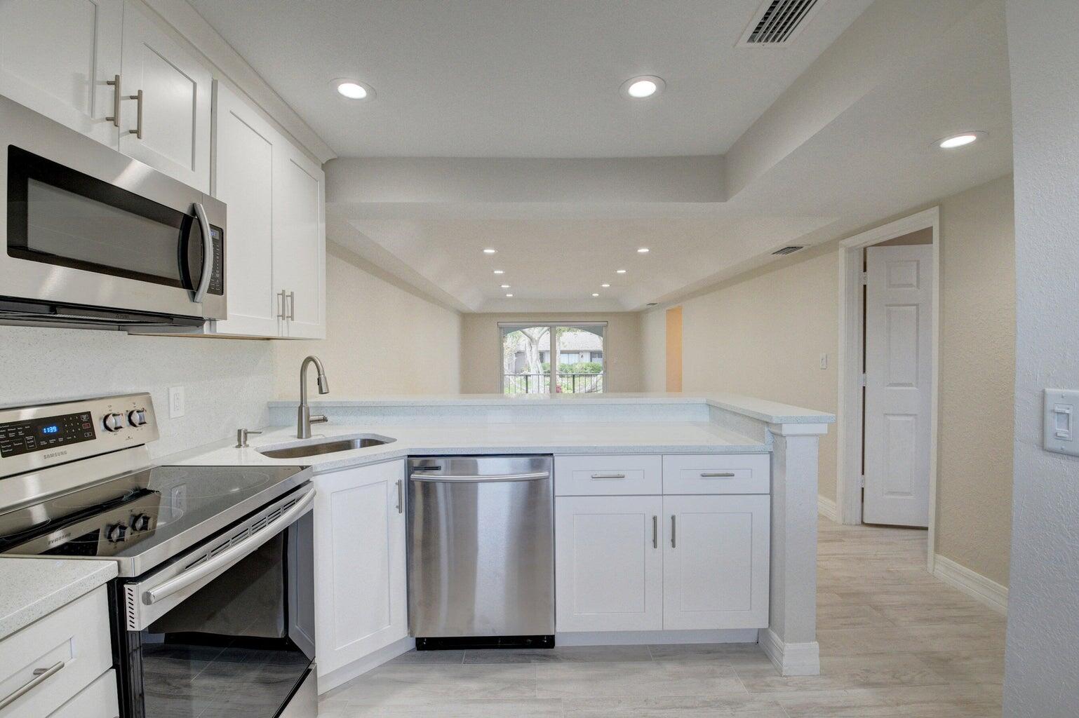 398 West Camino Real, Unit 3 Boca Raton, FL 33432 - Photo 12 of 20 20221130202553406768000000-o