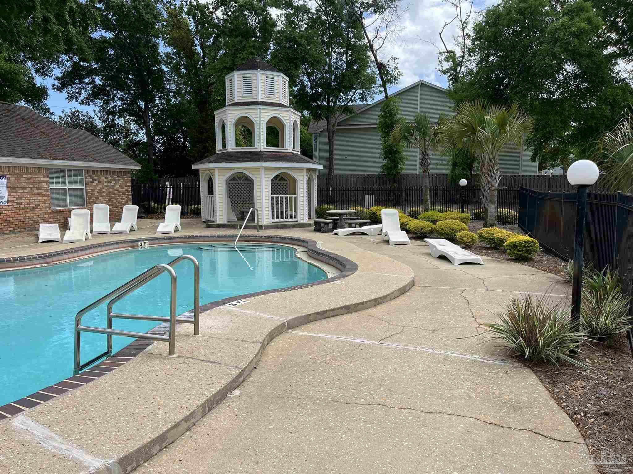501 East Burgess Road, Unit C2 Pensacola, FL 32504 - Photo 36 of 39