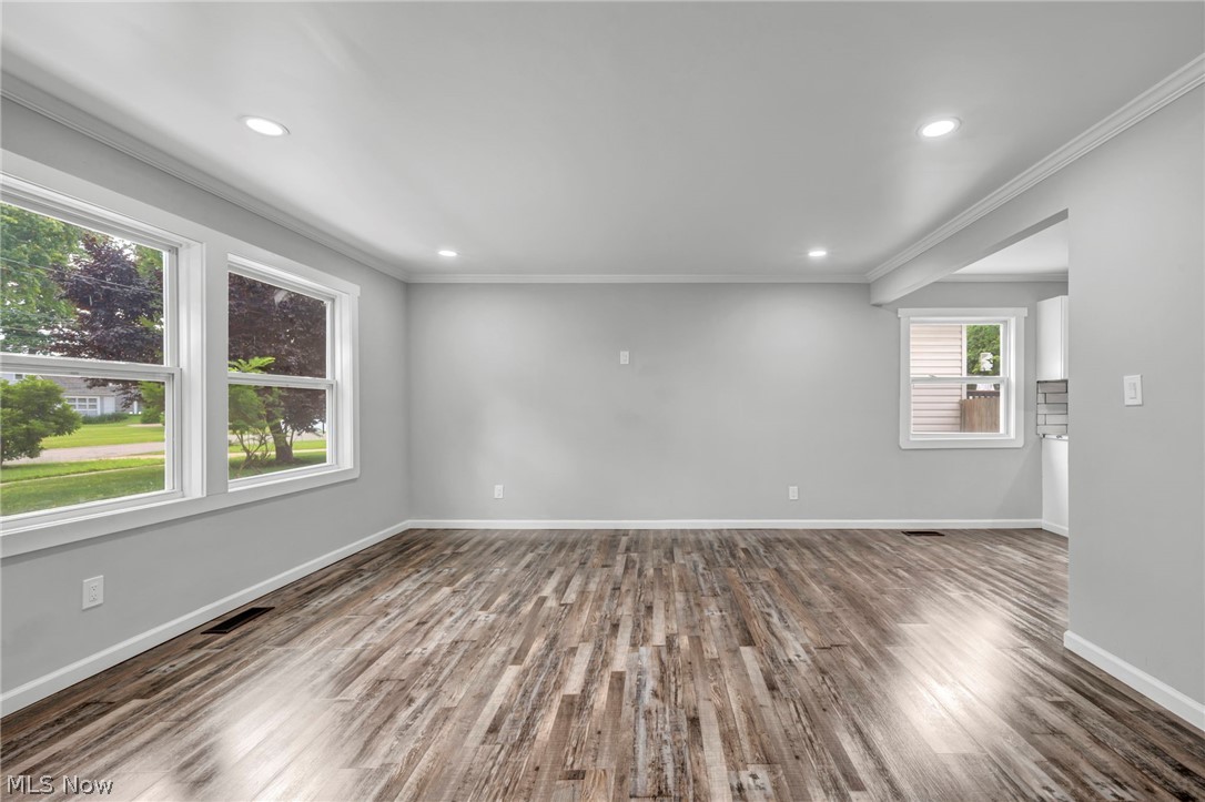 23928 Knickerbocker Road Bay Village, OH 44140 - Photo 16 of 39