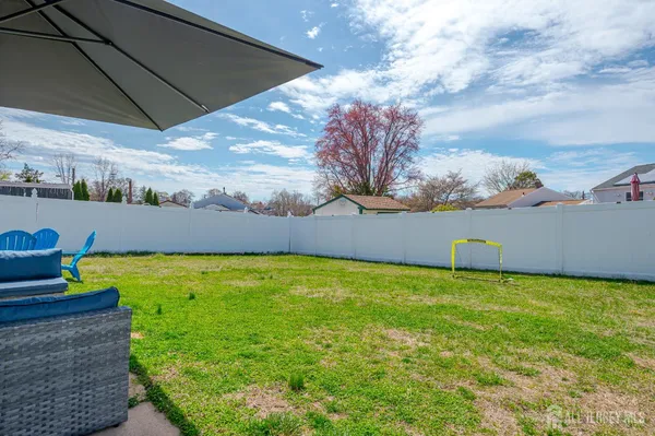 $550,000 | 67 Albert Drive, Sayreville, NJ 08859