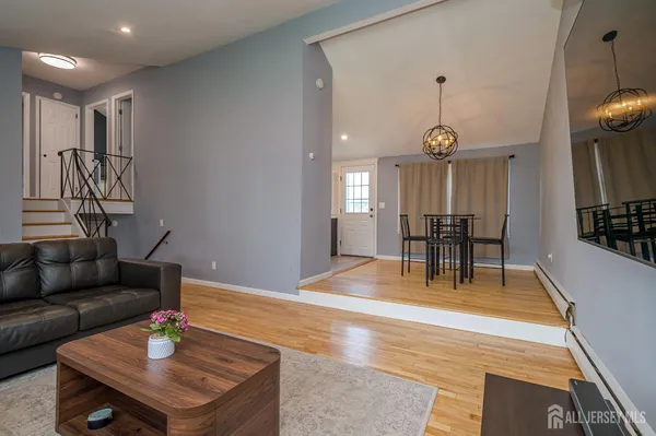 $550,000 | 67 Albert Drive, Sayreville, NJ 08859