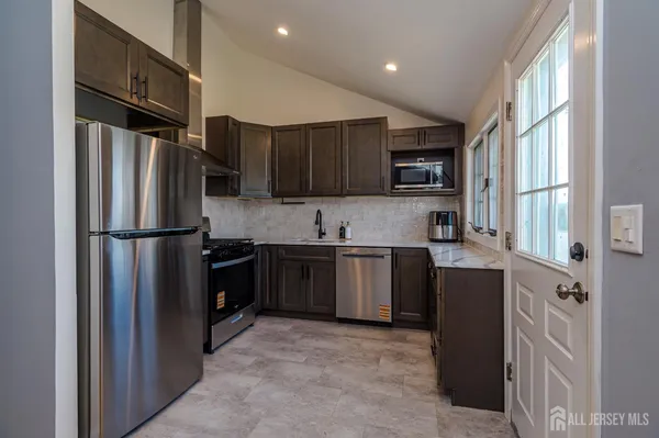 $550,000 | 67 Albert Drive, Sayreville, NJ 08859
