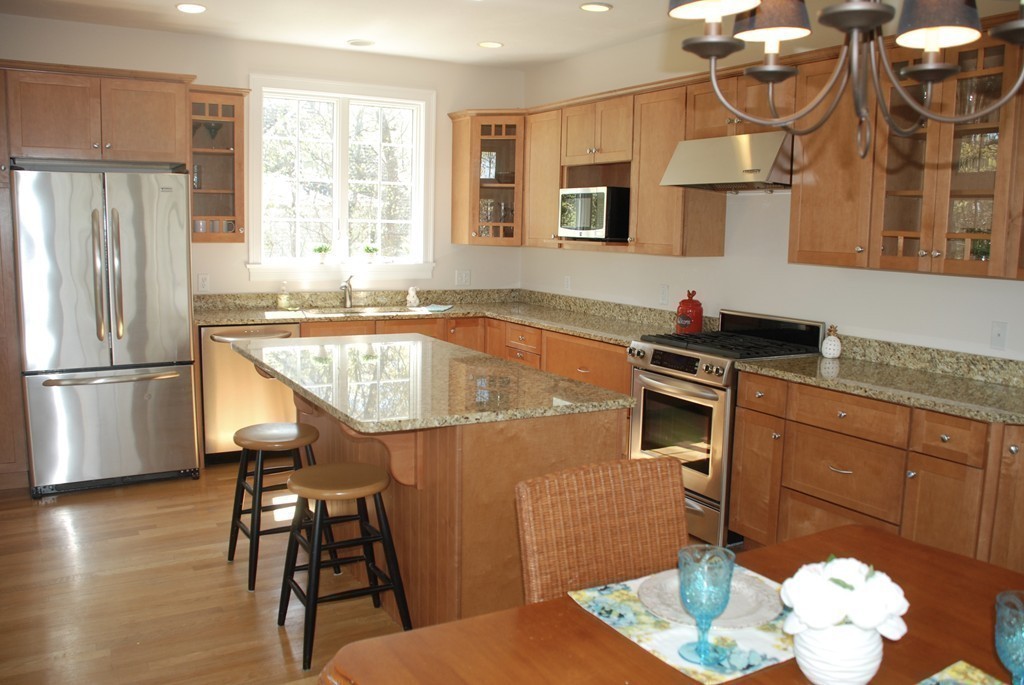 11 Pontiac Road Mashpee, MA 02649 - Photo 3 of 18