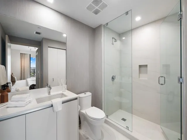 $5,499,000 | 1116 North Ocean Boulevard, Unit 1502, Pompano Beach, FL 33062