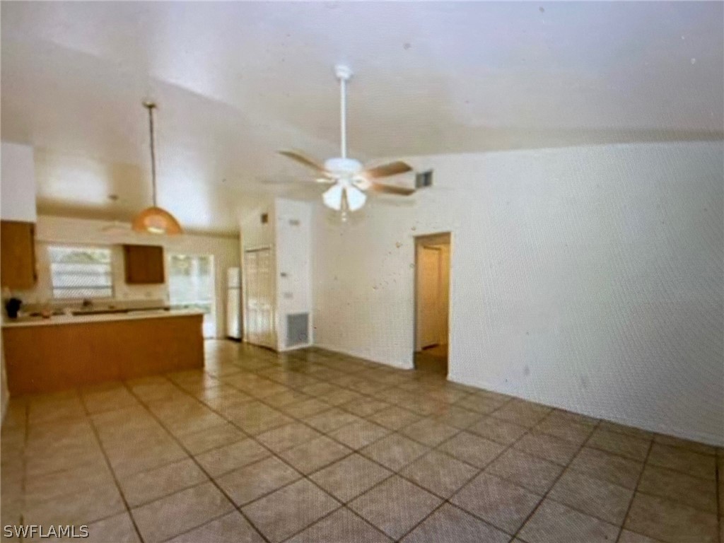 8456-8458 Matanzas Road Fort Myers, FL 33967 - Photo 8 of 10 Gallery Image 8