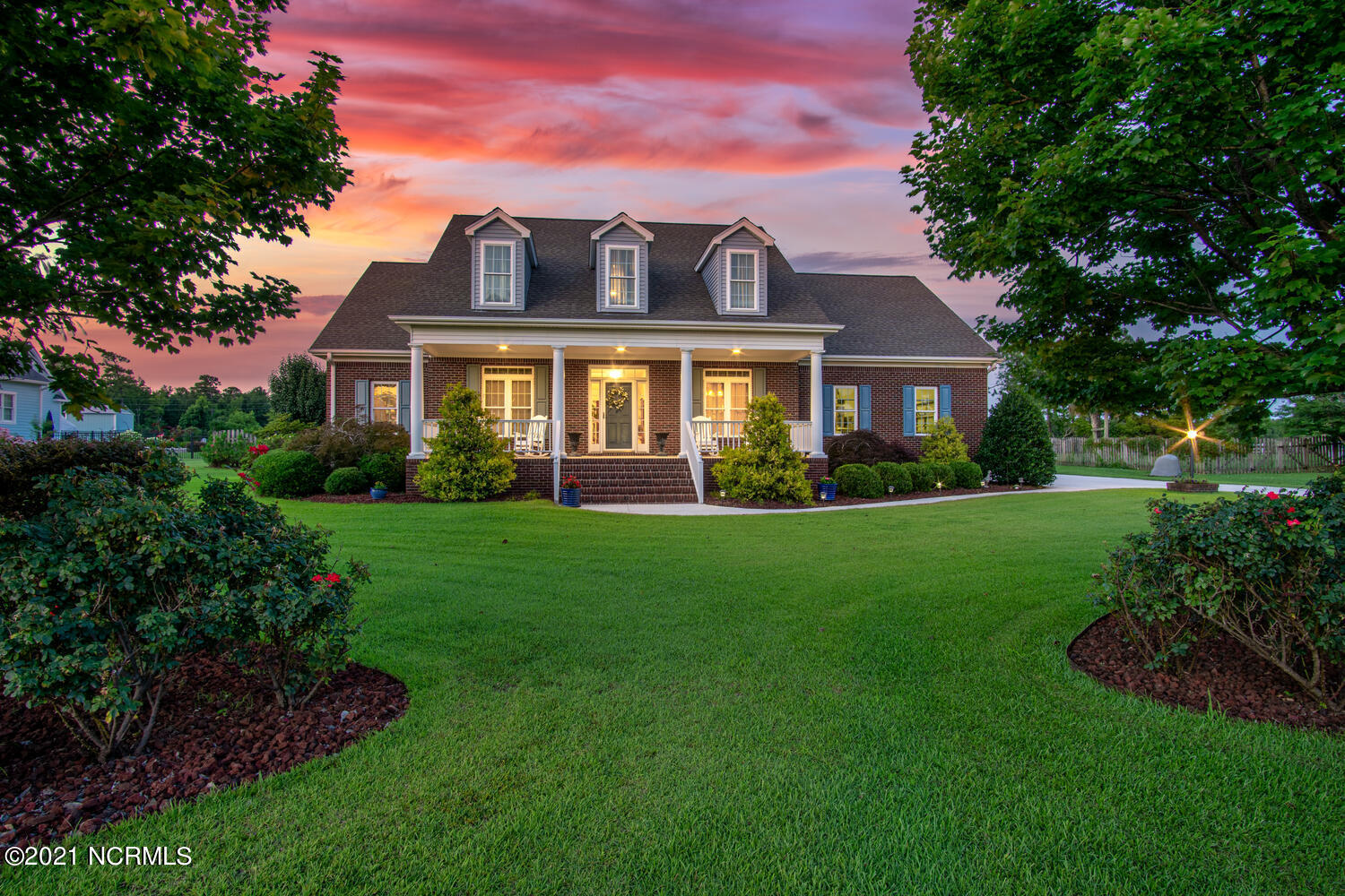 109 Middle Point Road Hampstead, NC 28443 - Photo 1 of 66 109 Middle Point Rd Hampstead-large-003-