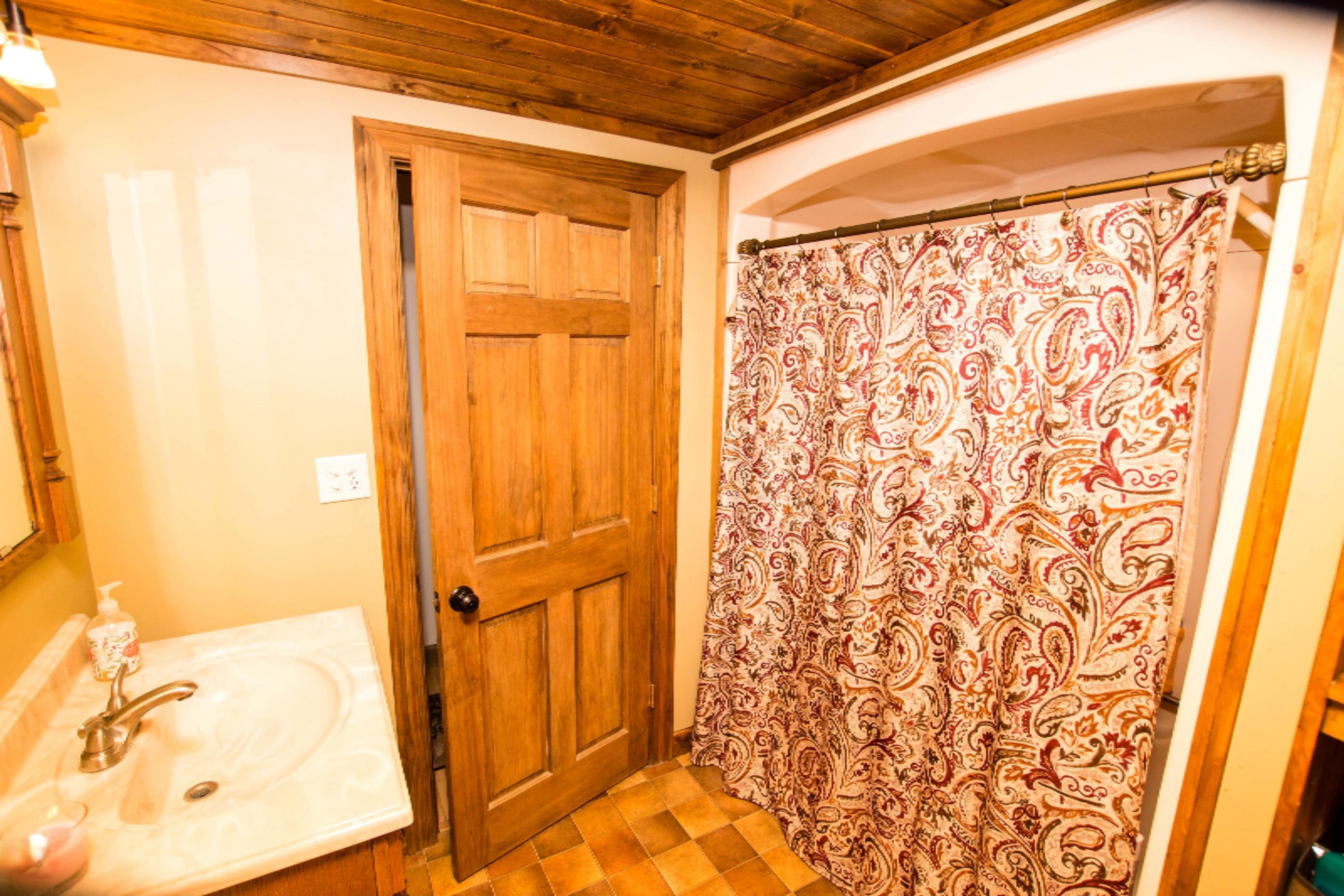 5423 Interlochen Road Coloma, MI 49038 - Photo 8 of 19 IMG_6972