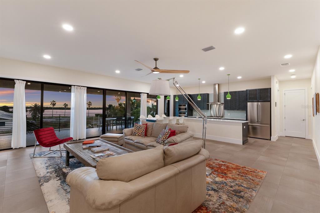 569 Rountree Drive Longboat Key, FL 34228 - Photo 14 of 69