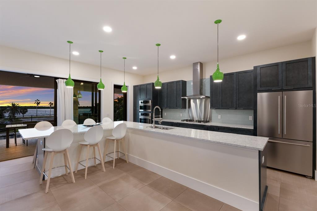 569 Rountree Drive Longboat Key, FL 34228 - Photo 18 of 69