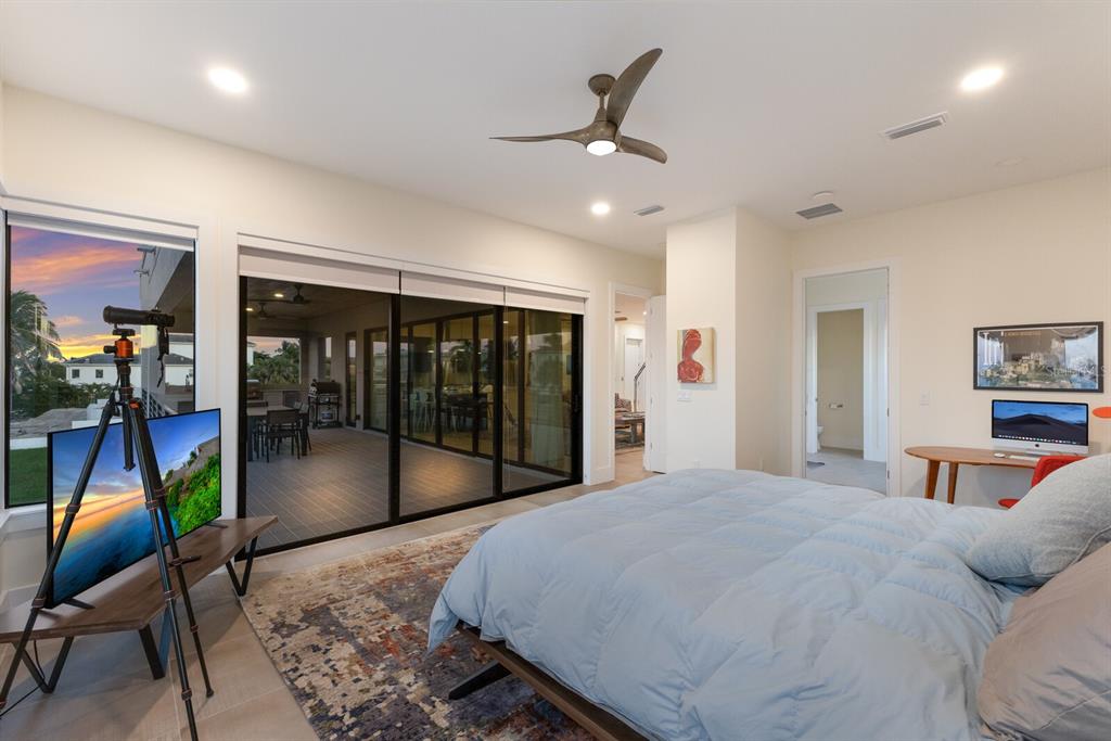 569 Rountree Drive Longboat Key, FL 34228 - Photo 24 of 69