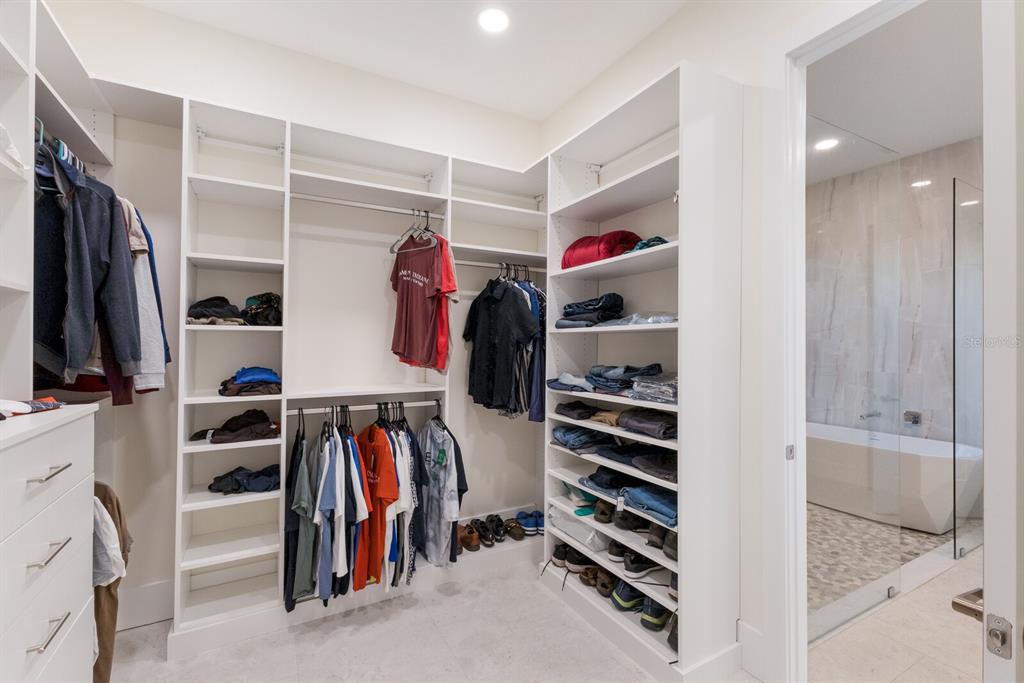 569 Rountree Drive Longboat Key, FL 34228 - Photo 28 of 69