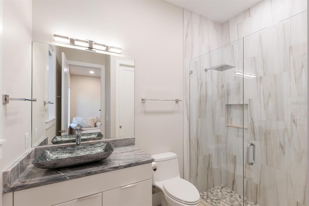 569 Rountree Drive Longboat Key, FL 34228 - Photo 31 of 69