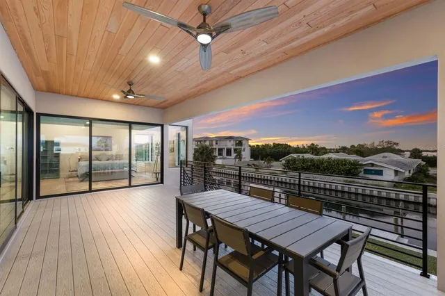 $3,190,000 | 569 Rountree Drive, Longboat Key, FL 34228