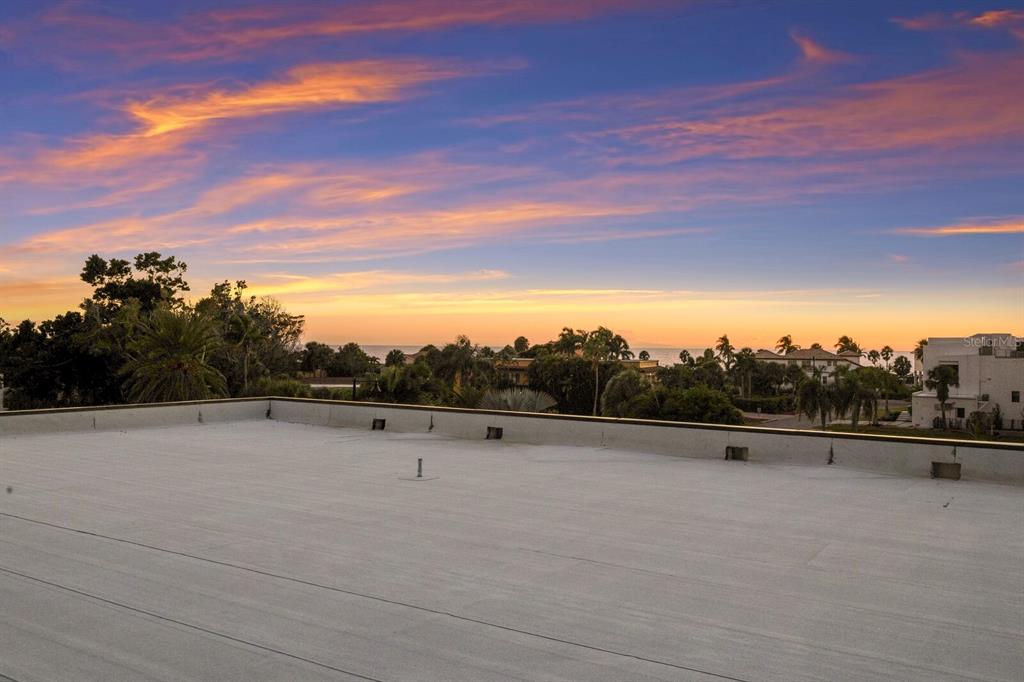 569 Rountree Drive Longboat Key, FL 34228 - Photo 45 of 69