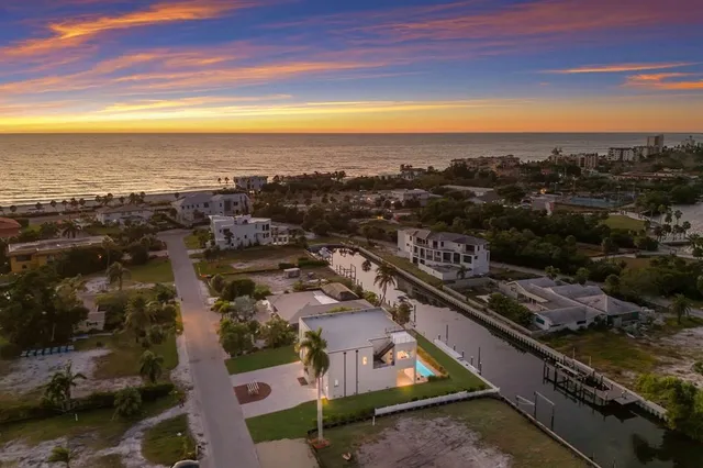 $3,190,000 | 569 Rountree Drive, Longboat Key, FL 34228