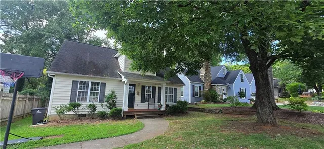 $850 | 2322 Walker Avenue, Winston-Salem, NC 27103