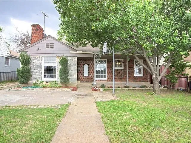 $290,000 | 2514 West Jefferson Boulevard, Dallas, TX 75211