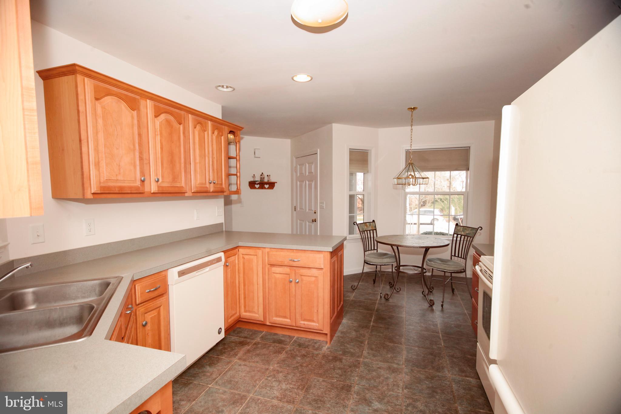 626 Chatham Way Lititz, PA 17543 - Photo 14 of 62